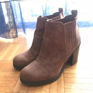 ❌SOLD❌ Brown chunky heeled boots